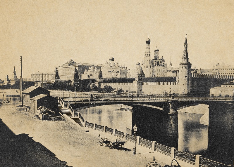 Вид на кремль - картина из сусального золота