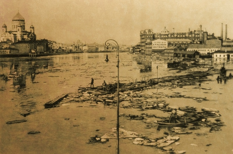 Москва река 1920-1921гг - картина из сусального золота